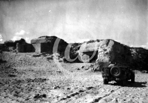 UTAH BEACH(50480) Seconde guerre mondiale Un bunker allemand se dresse sur la plage de l